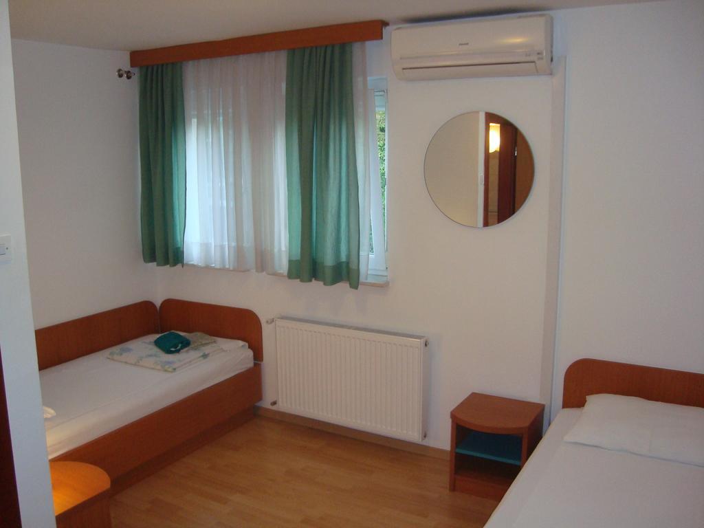 Guesthouse Koprivec Laibach Zimmer foto